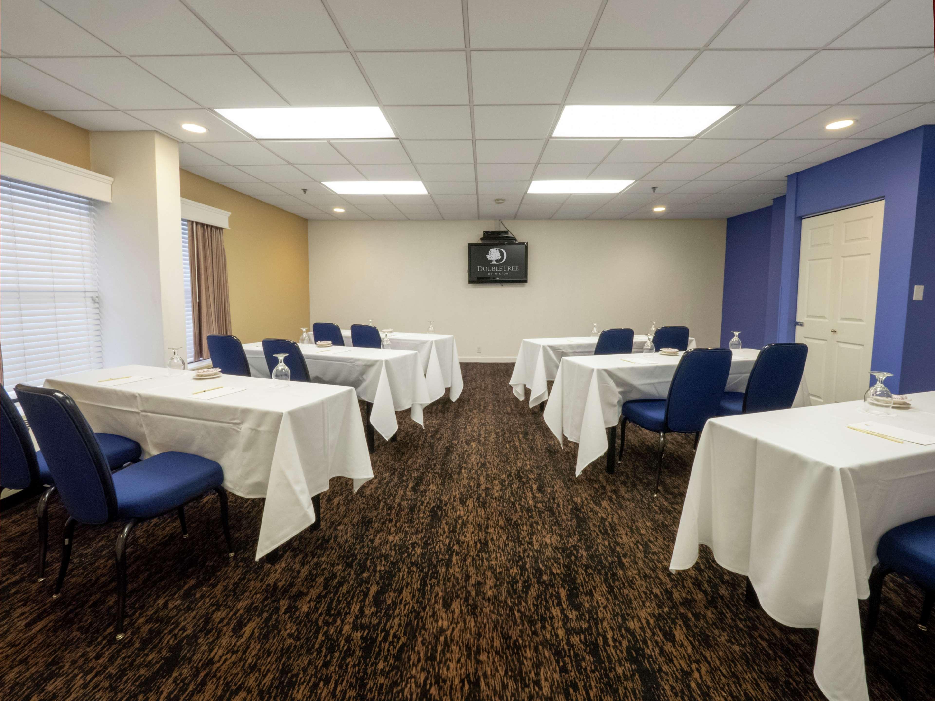 Doubletree By Hilton Buffalo-Amherst Extérieur photo