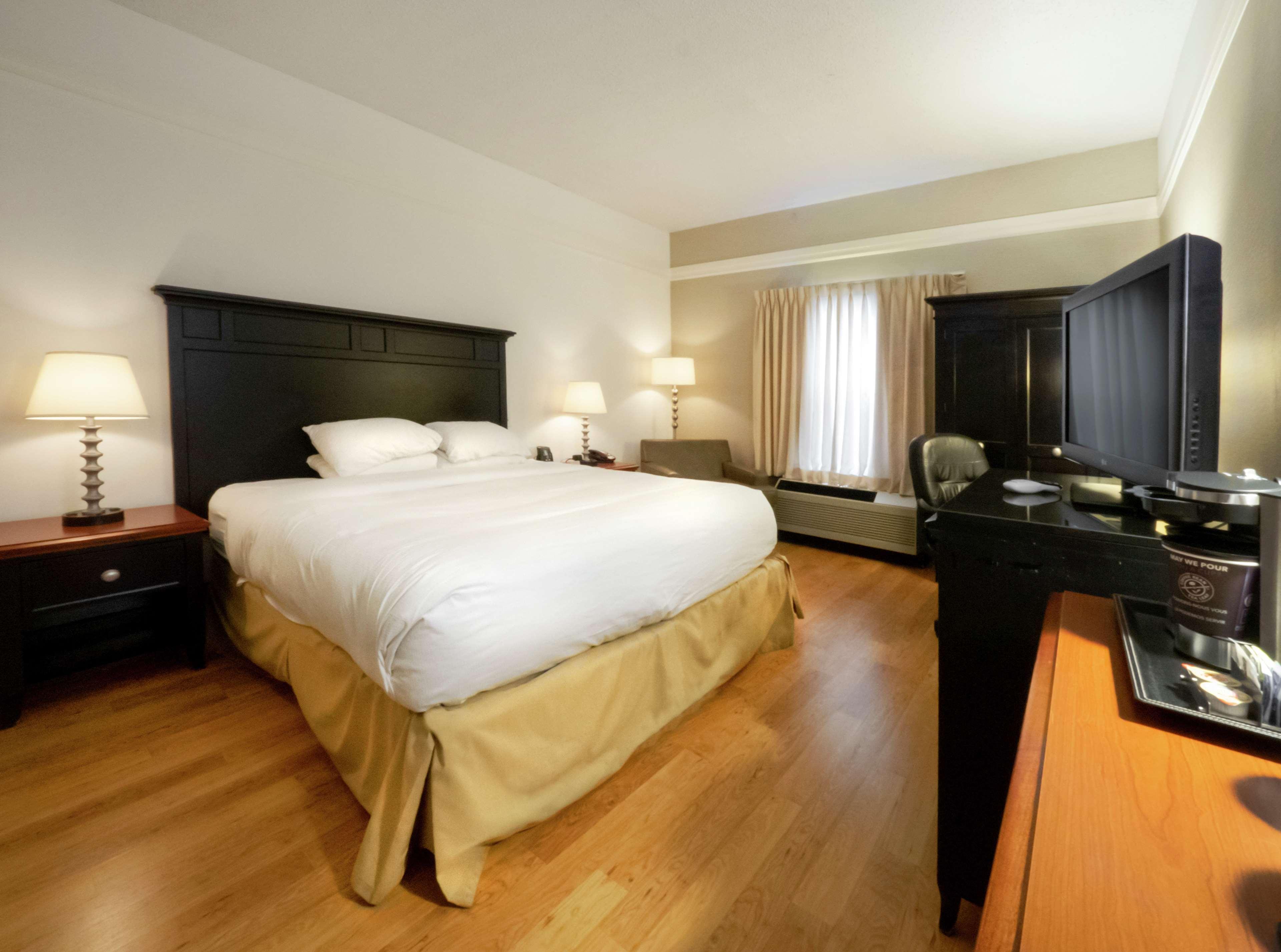 Doubletree By Hilton Buffalo-Amherst Extérieur photo