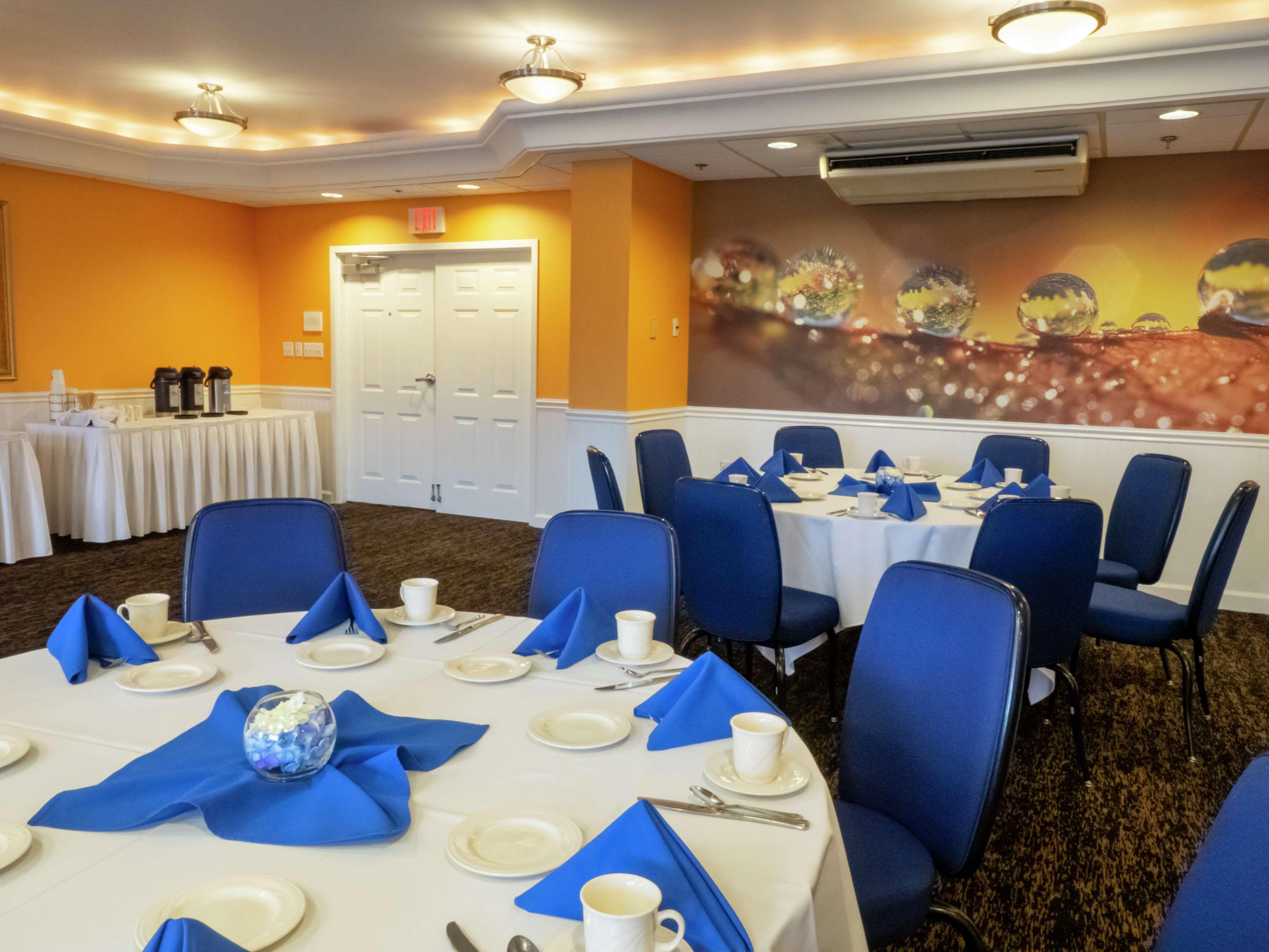 Doubletree By Hilton Buffalo-Amherst Extérieur photo