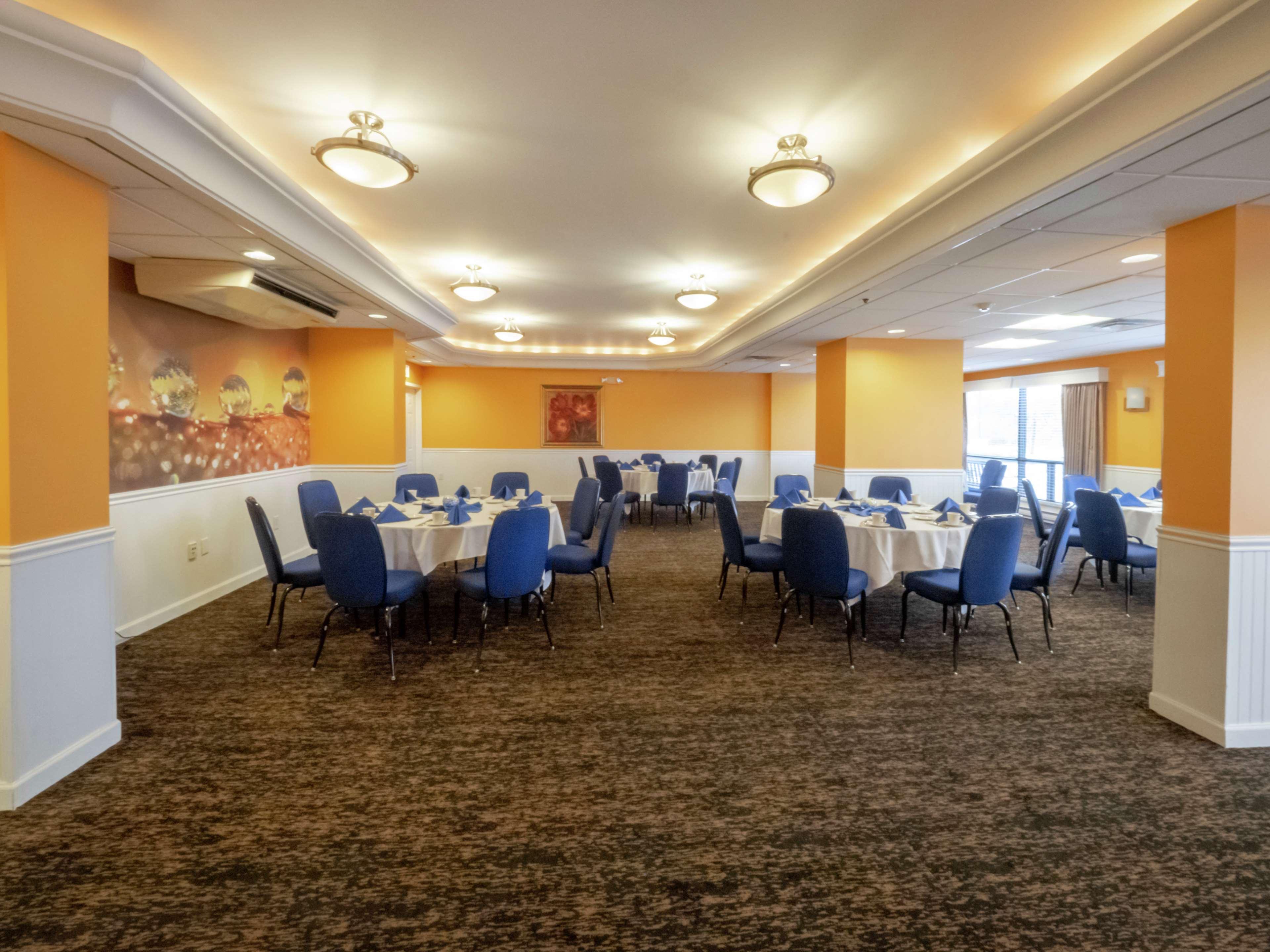Doubletree By Hilton Buffalo-Amherst Extérieur photo