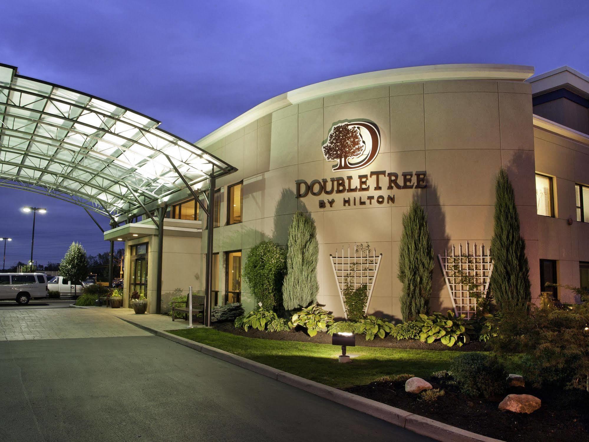 Doubletree By Hilton Buffalo-Amherst Extérieur photo